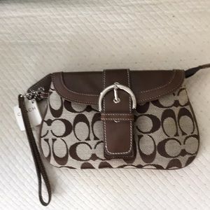 Coach wristlet NWT